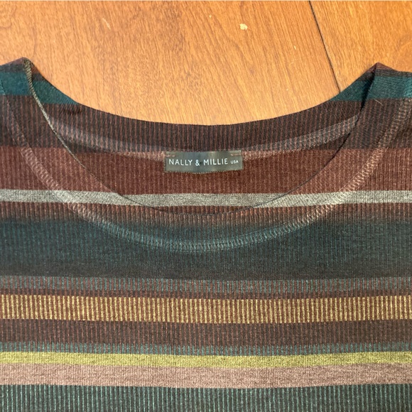 Nally & Millie long sleeve top - Picture 6 of 7